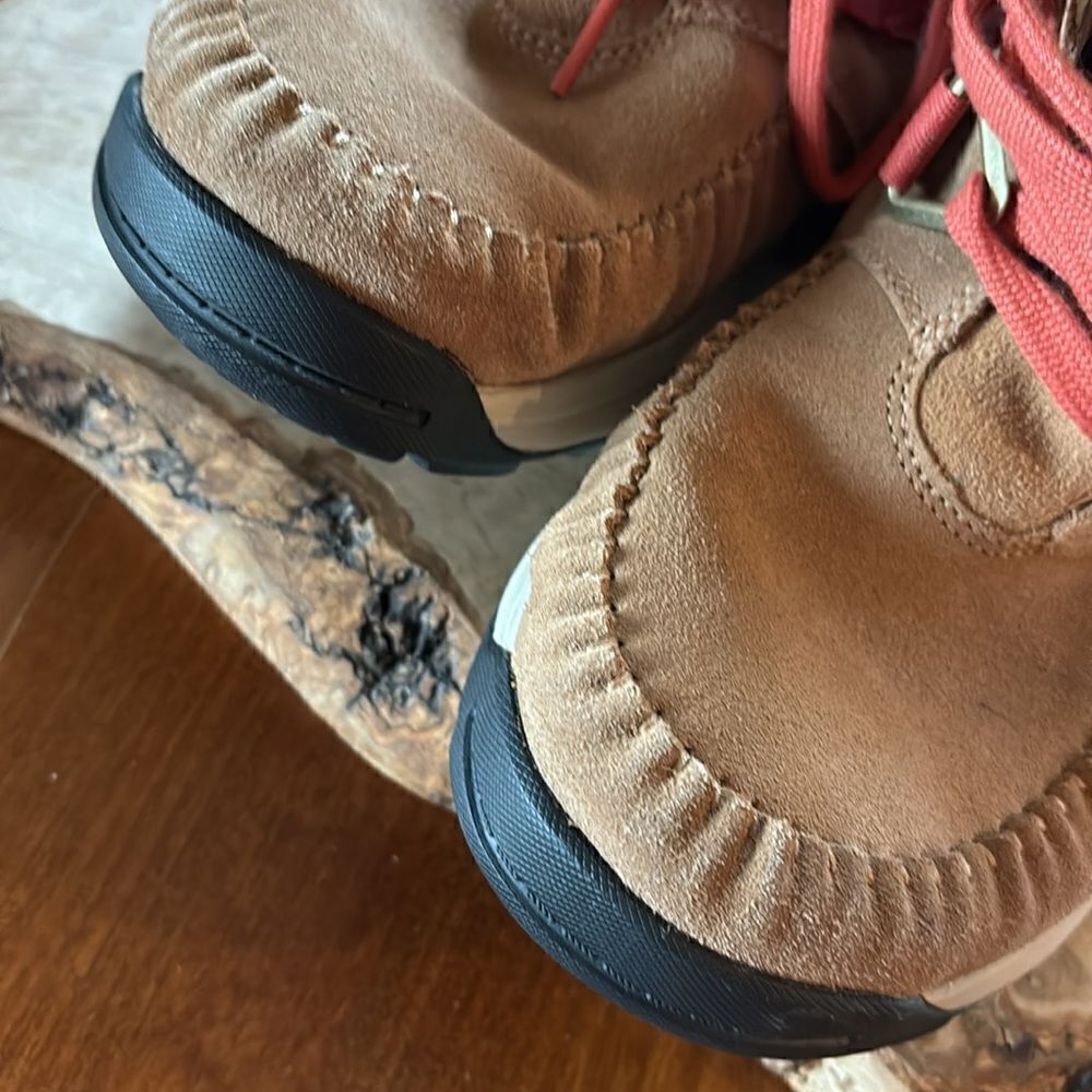 NEW. Womens Columbia Maragal Mid Waterproof Boot - 7.5 - Picture 7 of 7